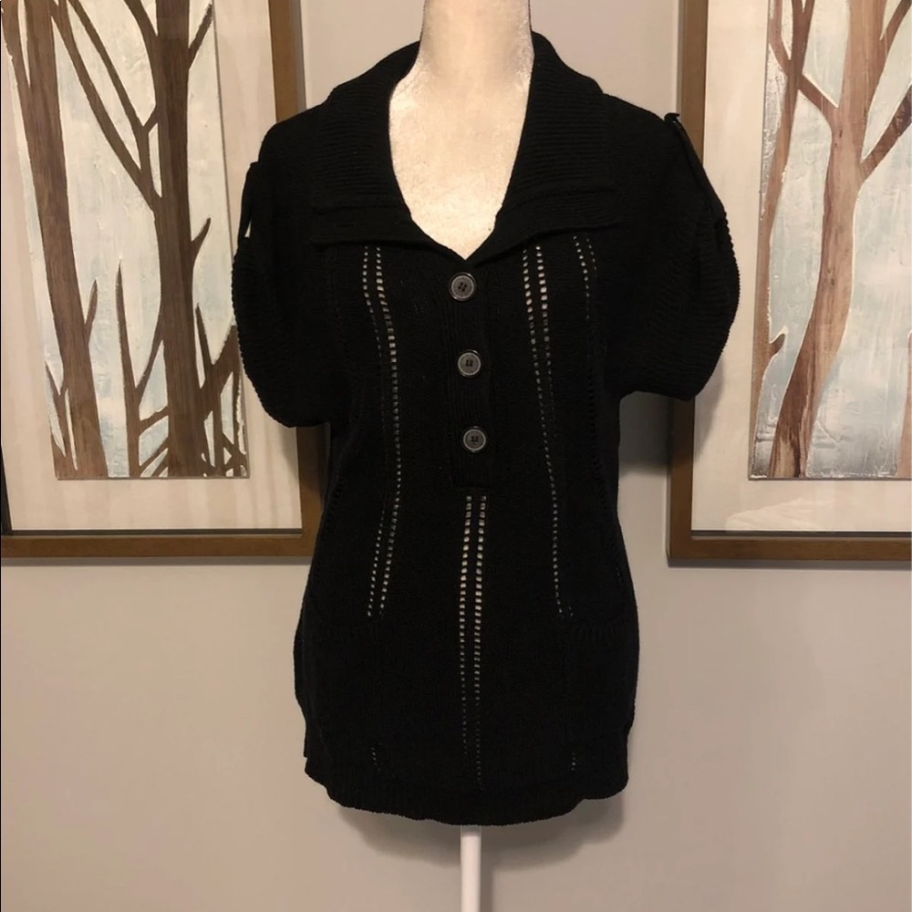 Black Cap Sleeve Sweater Medium